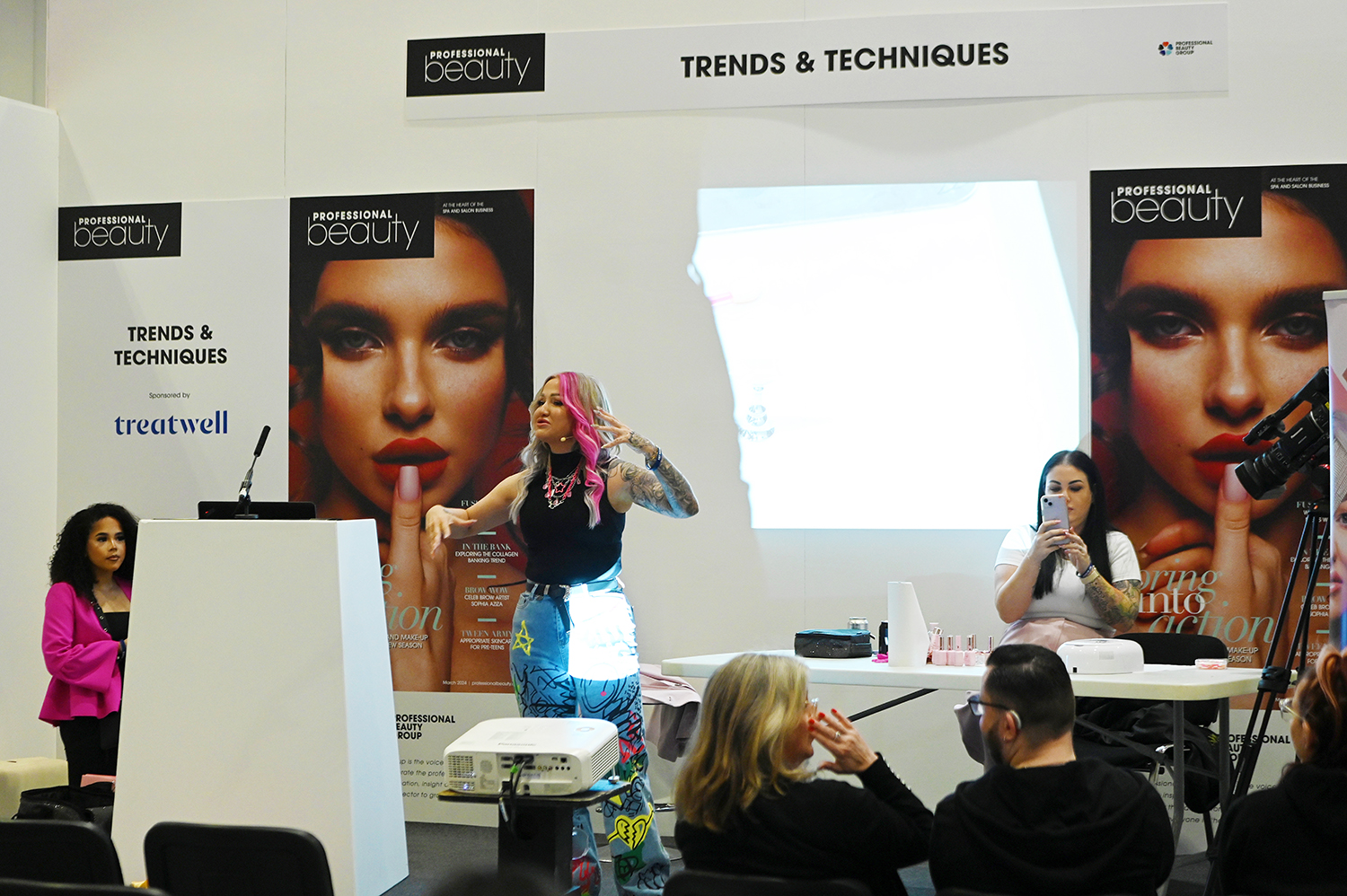 Trends & Techniques Stage